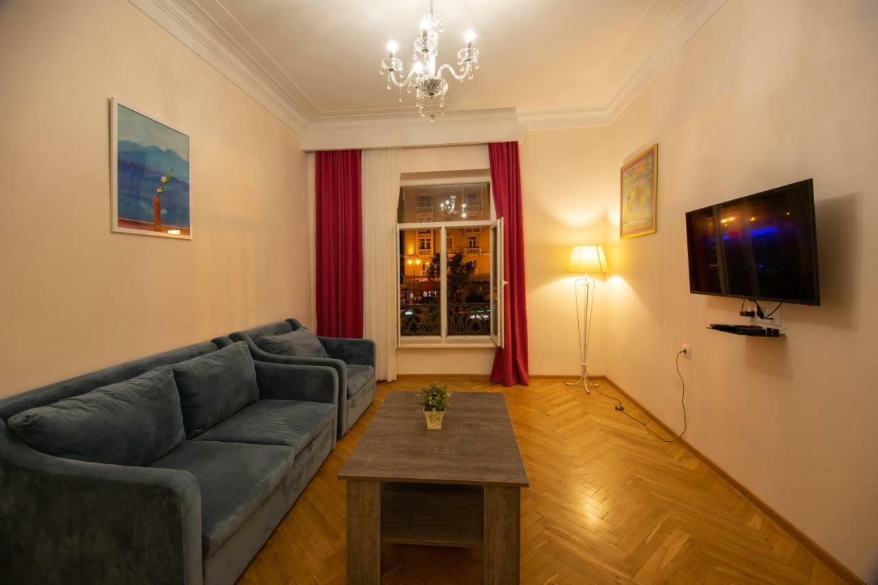 Gio'S Apartment Tbilisi Exterior photo